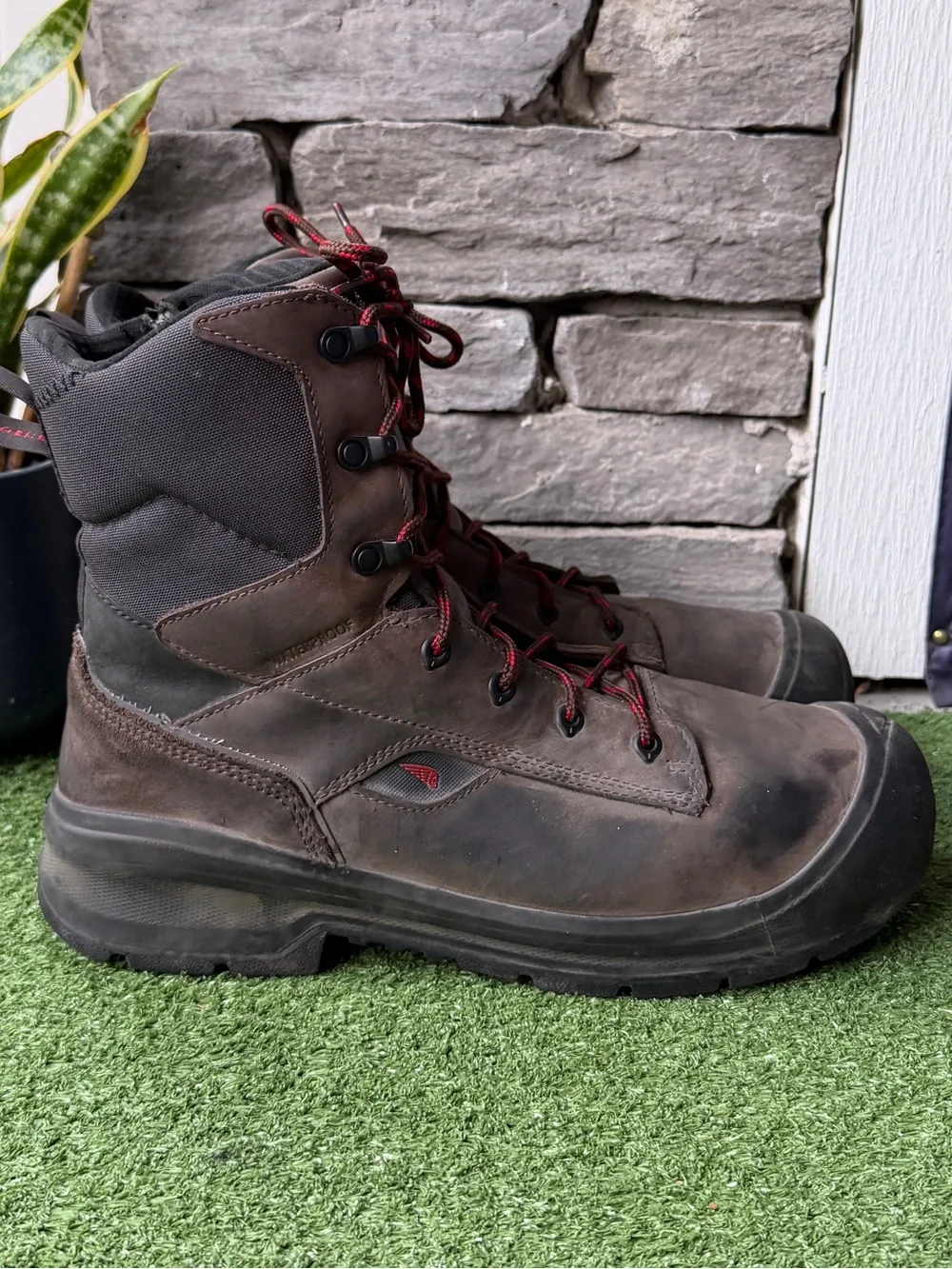 Red Wing Waterproof Metguard Safety Toe Mens Work Boots (Style 3033)